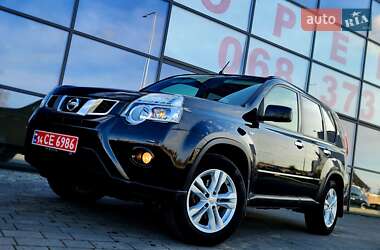 Позашляховик / Кросовер Nissan X-Trail 2012 в 