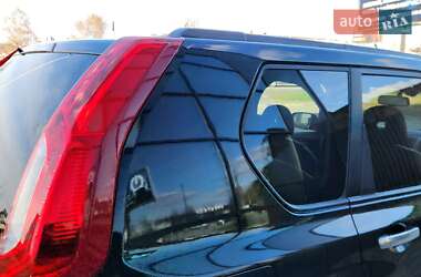 Позашляховик / Кросовер Nissan X-Trail 2012 в 