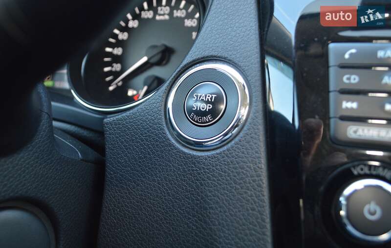 Внедорожник / Кроссовер Nissan X-Trail 2017 в Одессе