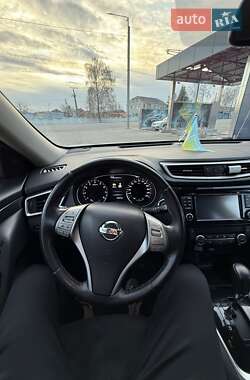 Внедорожник / Кроссовер Nissan X-Trail 2015 в 