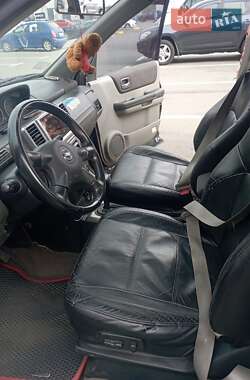 Внедорожник / Кроссовер Nissan X-Trail 2004 в 