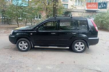 Внедорожник / Кроссовер Nissan X-Trail 2004 в 