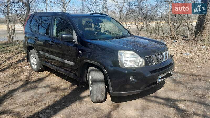 Внедорожник / Кроссовер Nissan X-Trail 2007 в 