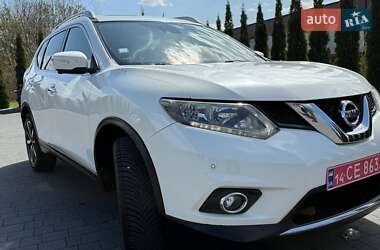 Внедорожник / Кроссовер Nissan X-Trail 2016 в 