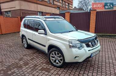 Внедорожник / Кроссовер Nissan X-Trail 2012 в 