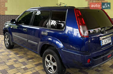 Позашляховик / Кросовер Nissan X-Trail 2005 в 