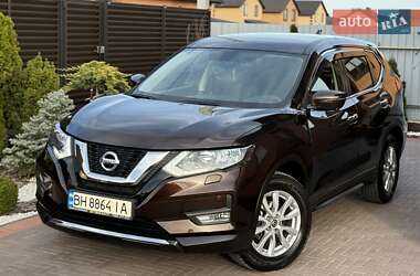 Позашляховик / Кросовер Nissan X-Trail 2018 в 