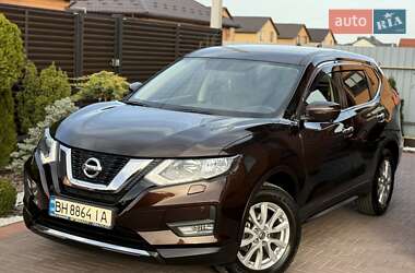 Позашляховик / Кросовер Nissan X-Trail 2018 в 