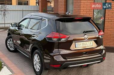 Позашляховик / Кросовер Nissan X-Trail 2018 в 
