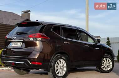 Позашляховик / Кросовер Nissan X-Trail 2018 в 