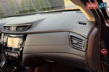 Позашляховик / Кросовер Nissan X-Trail 2018 в 