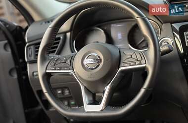 Позашляховик / Кросовер Nissan X-Trail 2018 в 