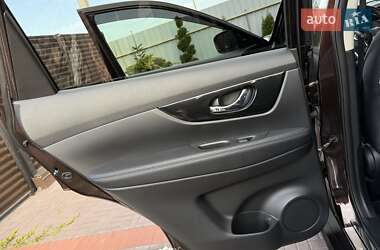 Позашляховик / Кросовер Nissan X-Trail 2018 в 