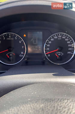 Внедорожник / Кроссовер Nissan X-Trail 2012 в 