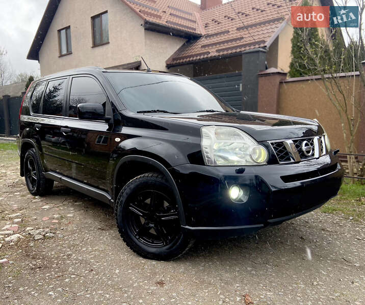 Позашляховик / Кросовер Nissan X-Trail 2008 в 