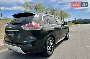 Внедорожник / Кроссовер Nissan X-Trail 2014 в 