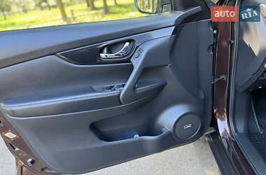 Позашляховик / Кросовер Nissan X-Trail 2021 в 