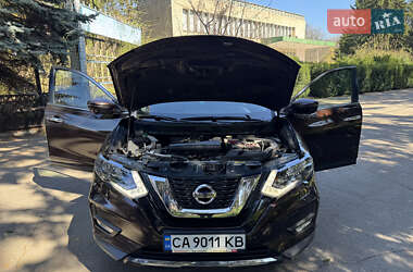Позашляховик / Кросовер Nissan X-Trail 2021 в 
