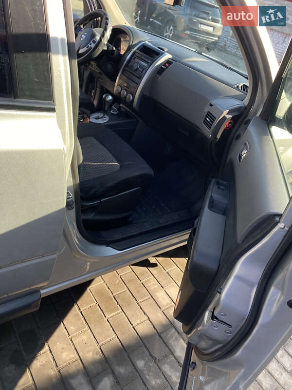 Позашляховик / Кросовер Nissan X-Trail 2008 в Малині