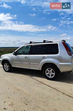 Внедорожник / Кроссовер Nissan X-Trail 2004 в 