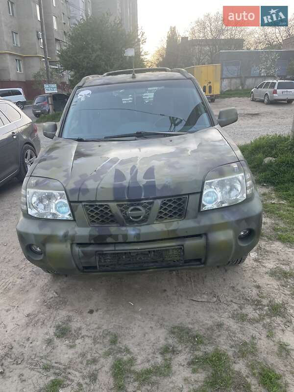 Позашляховик / Кросовер Nissan X-Trail 2005 в 