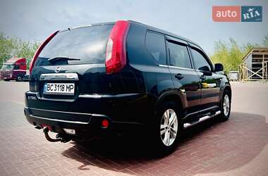 Внедорожник / Кроссовер Nissan X-Trail 2011 в 