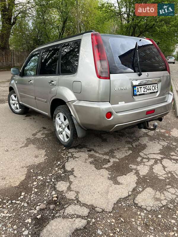 Внедорожник / Кроссовер Nissan X-Trail 2005 в Надворной