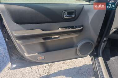 Позашляховик / Кросовер Nissan X-Trail 2005 в 