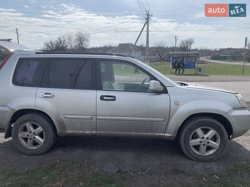 Внедорожник / Кроссовер Nissan X-Trail 2003 в Запорожье
