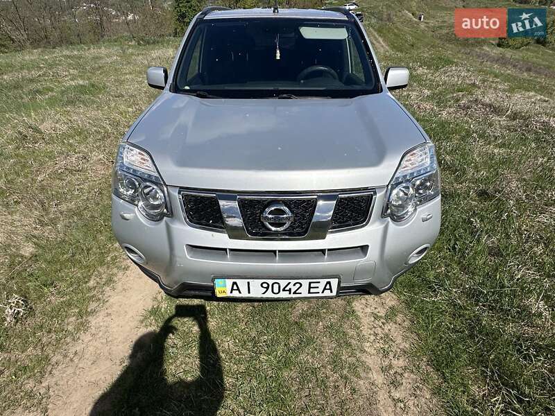 Позашляховик / Кросовер Nissan X-Trail 2013 в Києві