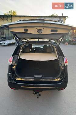 Внедорожник / Кроссовер Nissan X-Trail 2015 в 