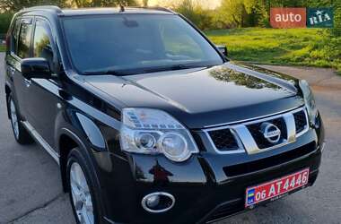 Позашляховик / Кросовер Nissan X-Trail 2012 в 