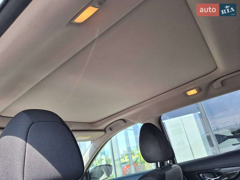 Позашляховик / Кросовер Nissan X-Trail 2018 в Львові