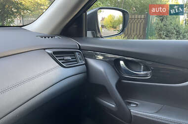 Позашляховик / Кросовер Nissan X-Trail 2021 в 