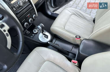 Позашляховик / Кросовер Nissan X-Trail 2011 в 