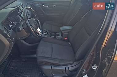 Внедорожник / Кроссовер Nissan X-Trail 2017 в 