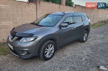Внедорожник / Кроссовер Nissan X-Trail 2016 в 