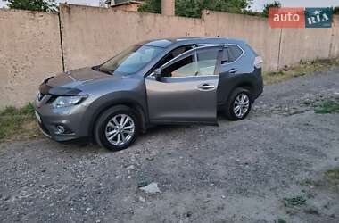 Внедорожник / Кроссовер Nissan X-Trail 2016 в 