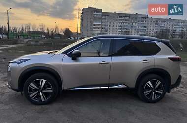 Позашляховик / Кросовер Nissan X-Trail 2022 в Лозовій