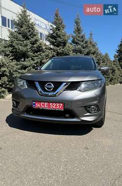 Внедорожник / Кроссовер Nissan X-Trail 2016 в Одессе