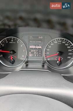 Позашляховик / Кросовер Nissan X-Trail 2011 в 