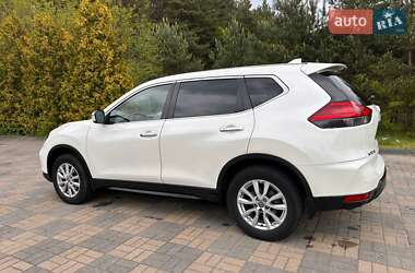 Внедорожник / Кроссовер Nissan X-Trail 2021 в 
