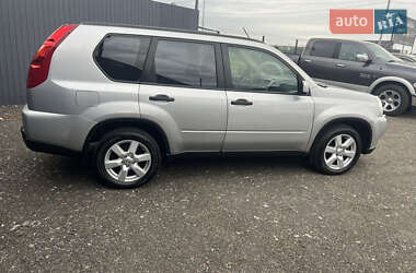 Позашляховик / Кросовер Nissan X-Trail 2010 в 