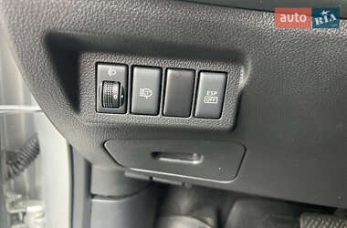 Позашляховик / Кросовер Nissan X-Trail 2010 в 