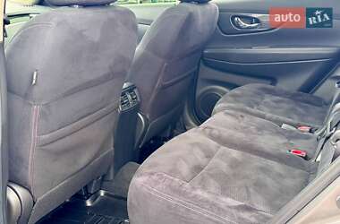 Внедорожник / Кроссовер Nissan X-Trail 2014 в 