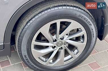 Внедорожник / Кроссовер Nissan X-Trail 2014 в 