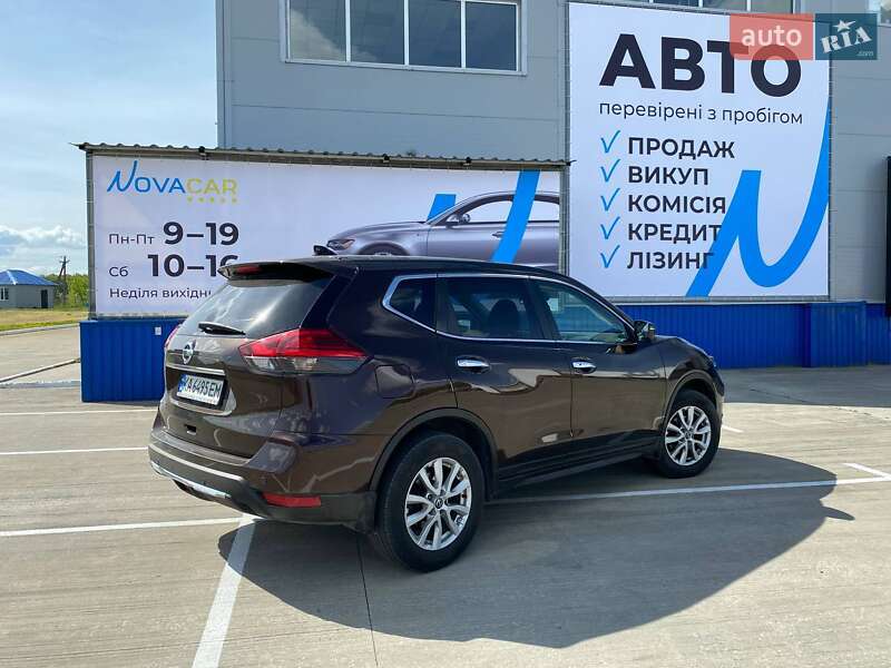 Внедорожник / Кроссовер Nissan X-Trail 2018 в 