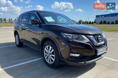 Внедорожник / Кроссовер Nissan X-Trail 2018 в 