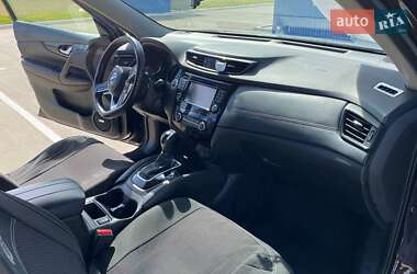 Внедорожник / Кроссовер Nissan X-Trail 2018 в 