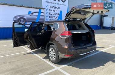 Внедорожник / Кроссовер Nissan X-Trail 2018 в 